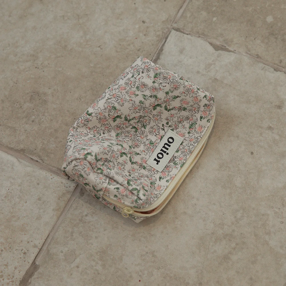 ouior everyday pouch - daisy peach