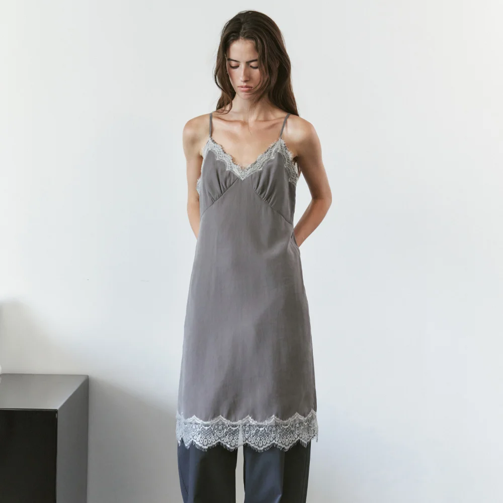 SIA8046 復古 蕾絲 Slip 連衣裙_Warm Gray