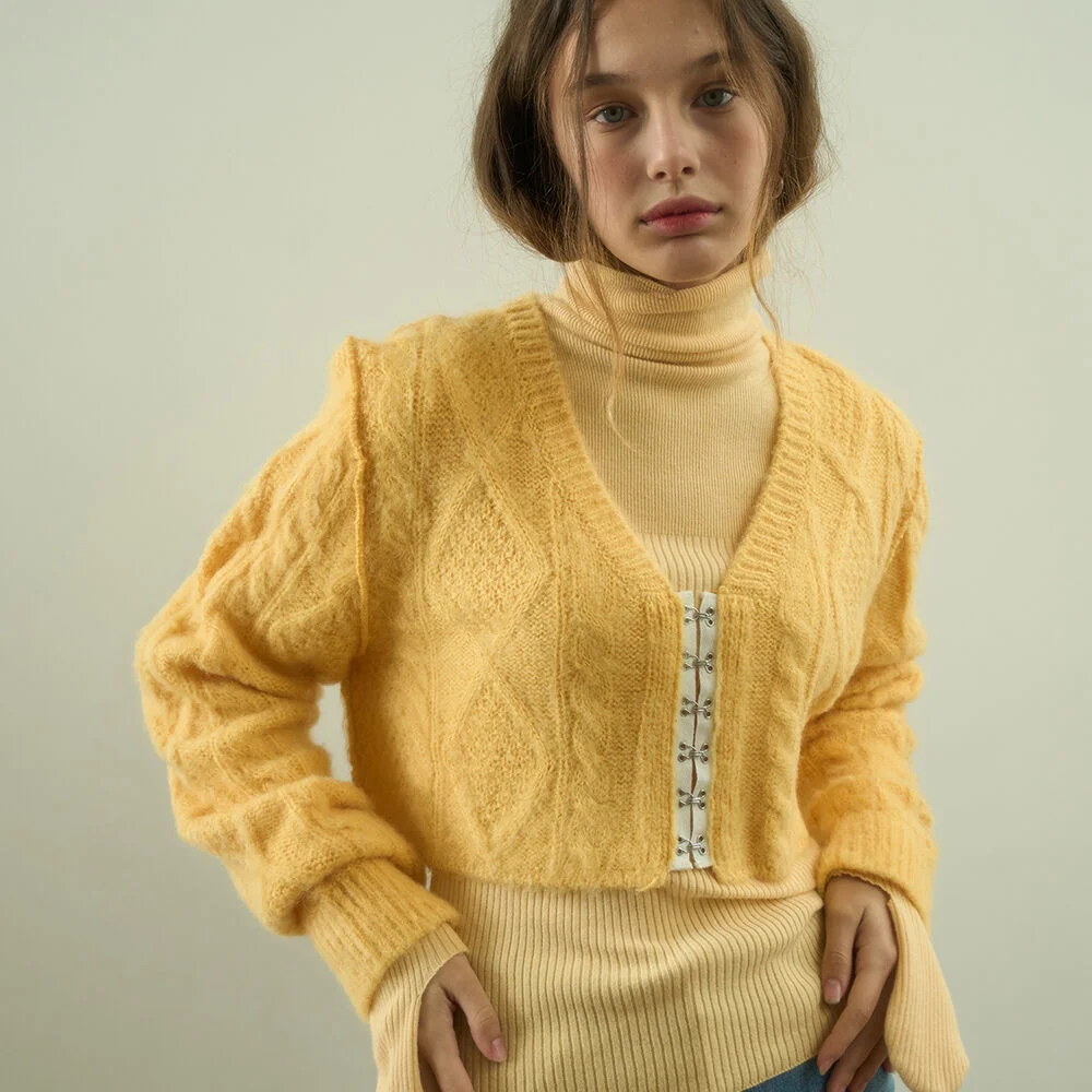 Cable knit Cropped Cardigan / Yellow