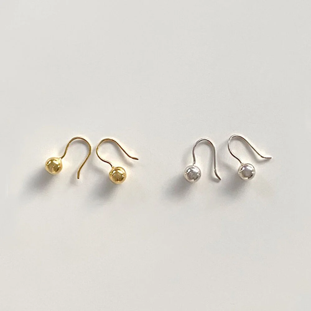 Jang Hee-ryung,薛仁雅,蔡秀彬,Jo Yi-hyun,Kim Jieun 著用 Ball Hook Earring