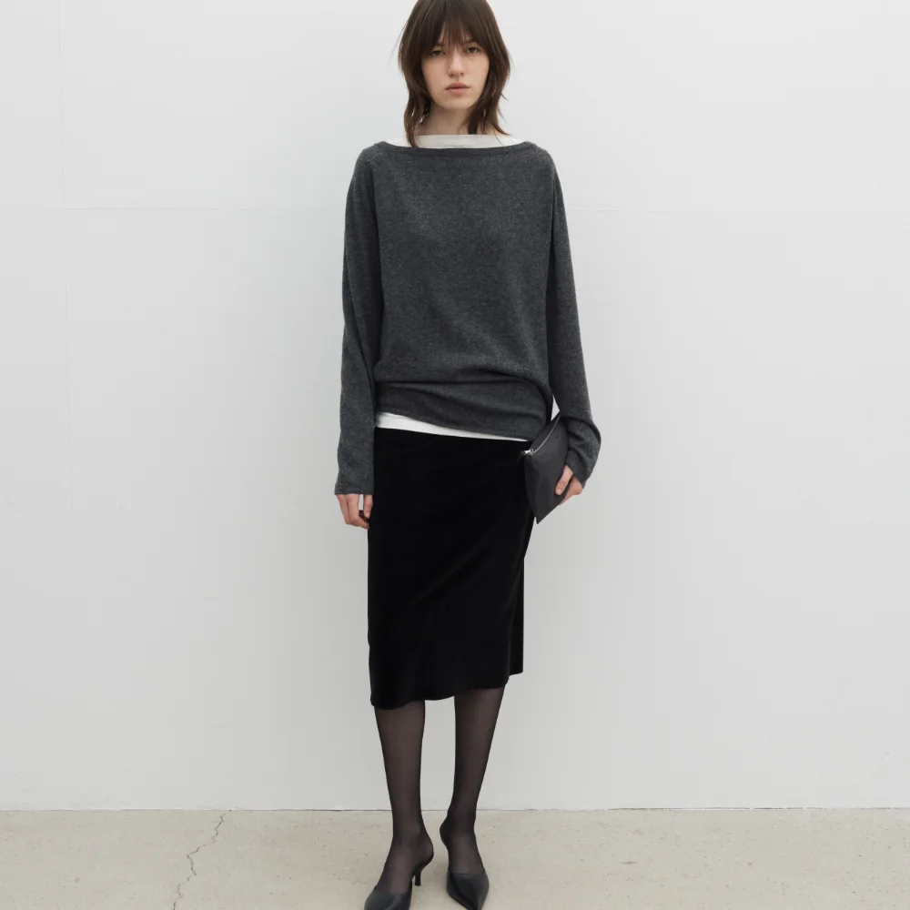 Stretch Jersey Top (Ivory / Dark Gray / Black)