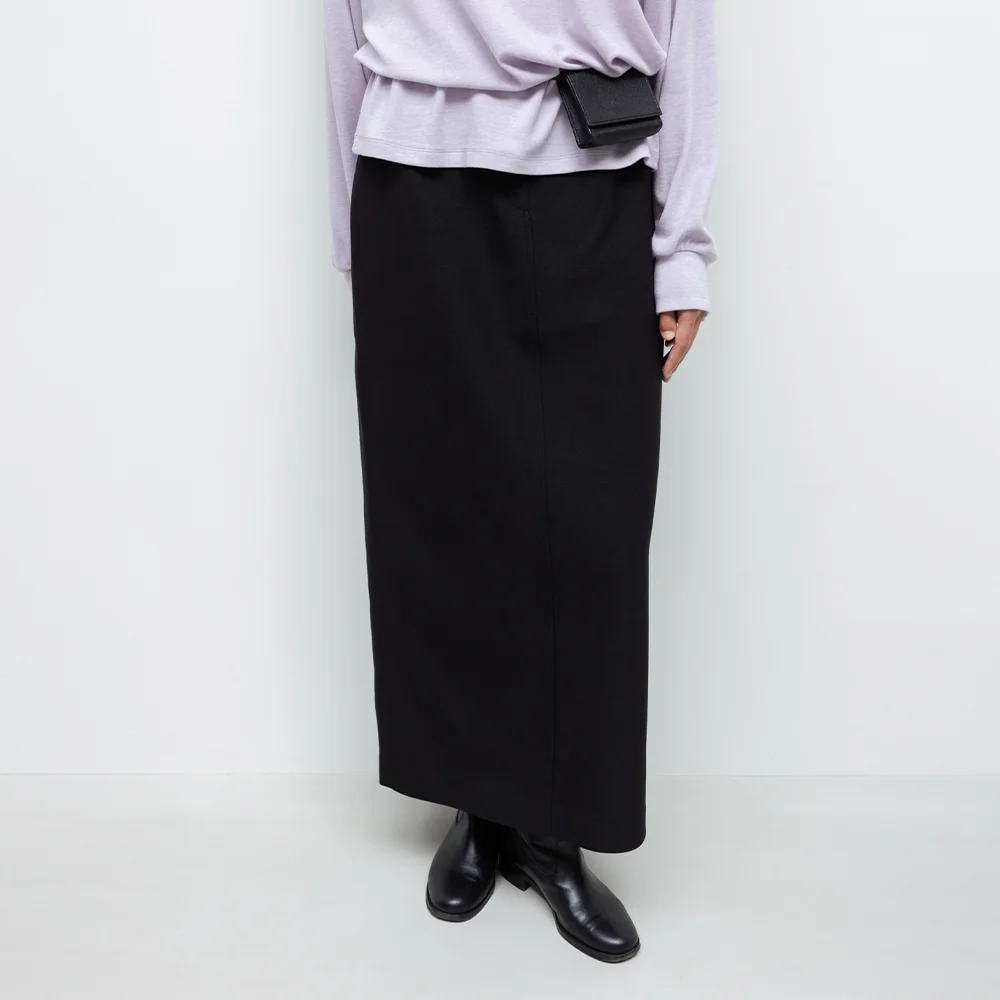 Classic H-Line Maxi Skirt (Black)