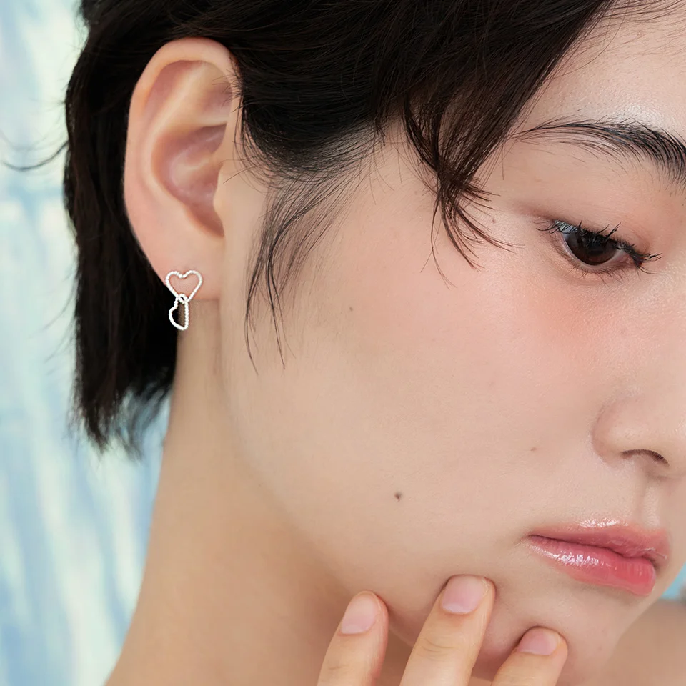 twin mini heart earring