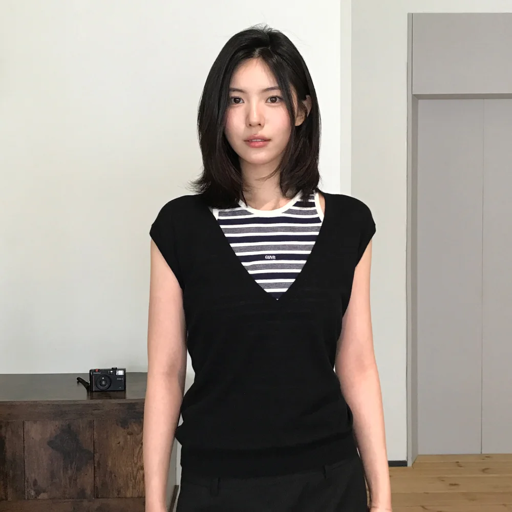 CLOVER V-NECK KNIT VEST (4COLOR)