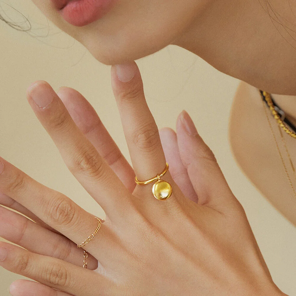 Plump disc ring (飽滿圓盤戒指)
