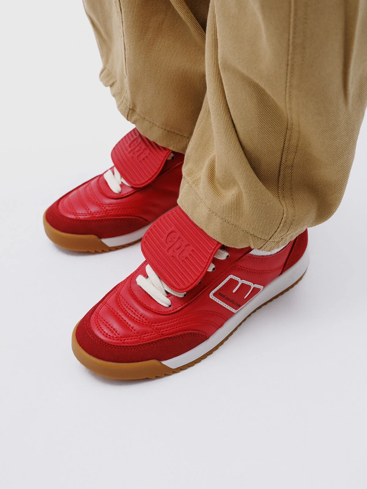 LIBERO (RED/OFF WHITE)