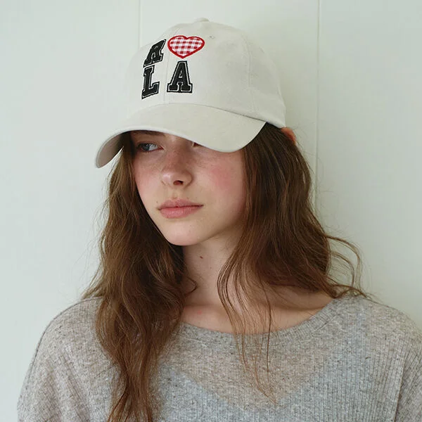 I LOVE ROLA PIGMENT BALL CAP BEIGE