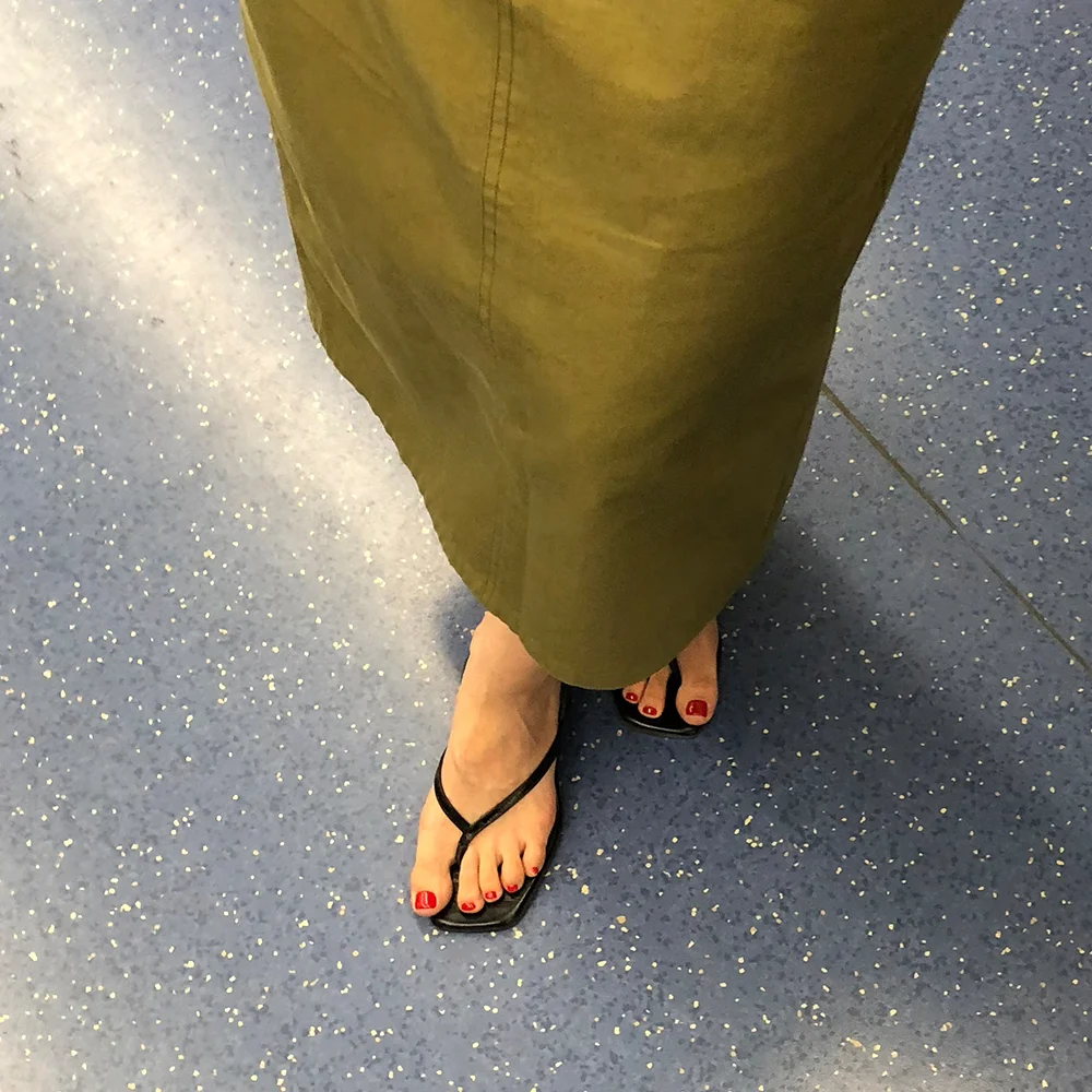 BACK STRAP FLIP-FLOP (BLACK)