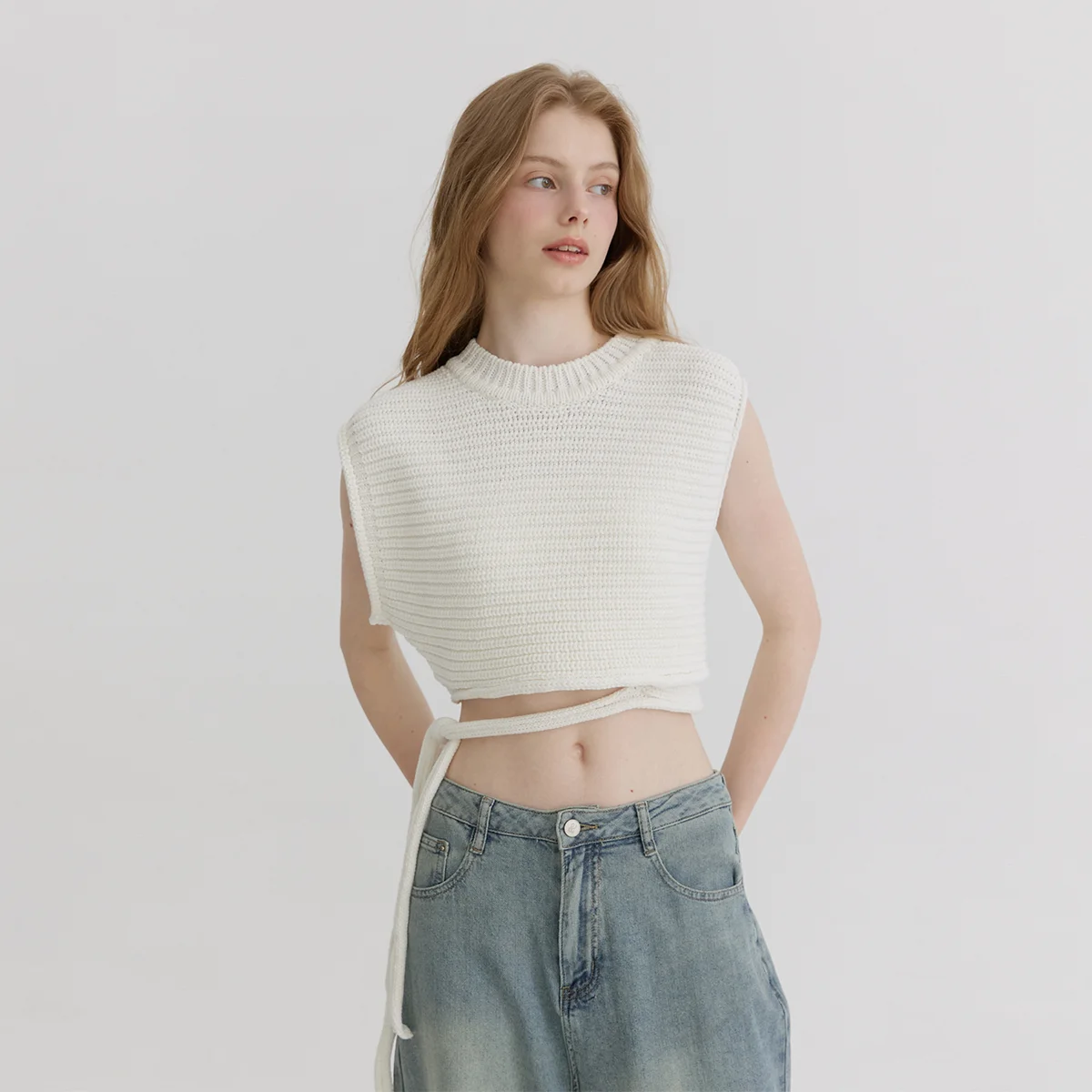 Unbalance Strap Knit Vest (ivory)