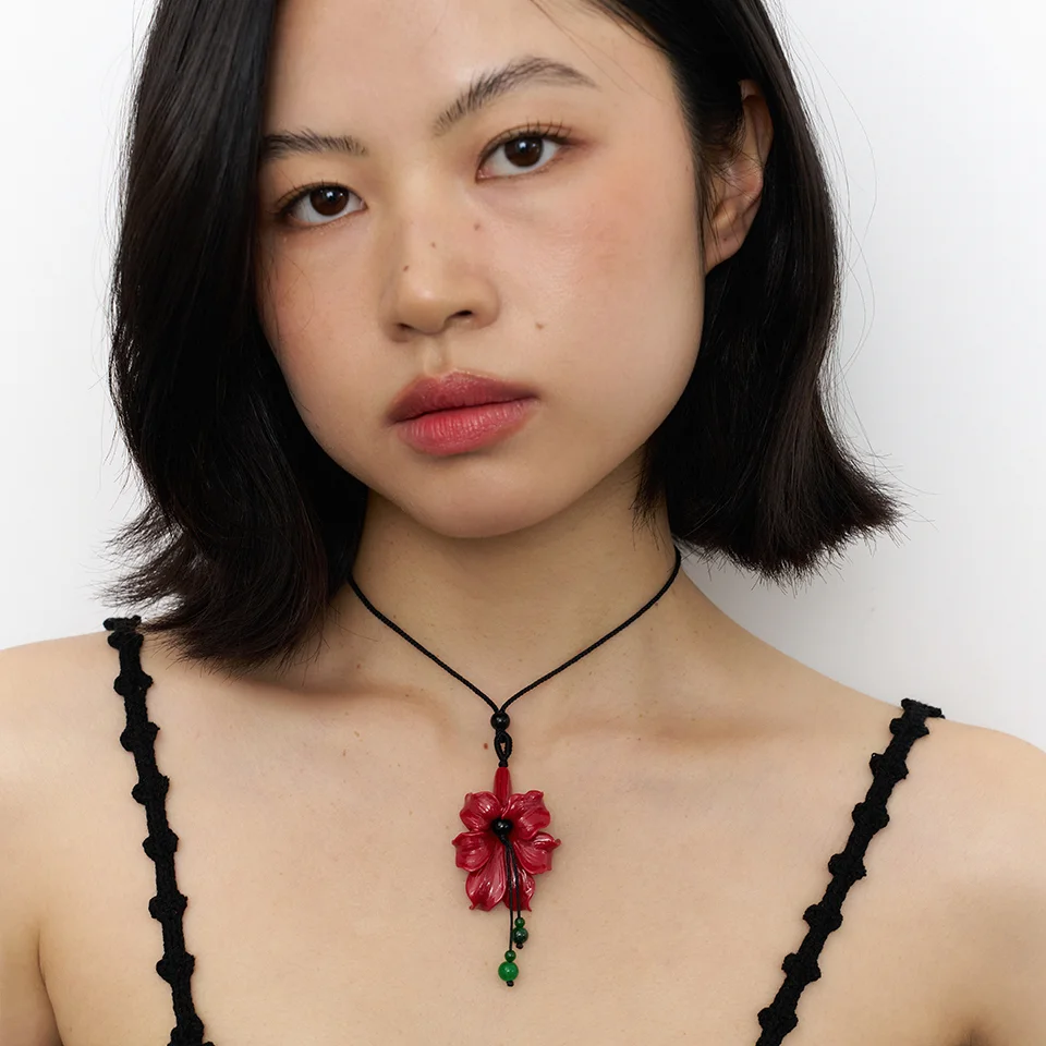 flower gemstone string necklace - red