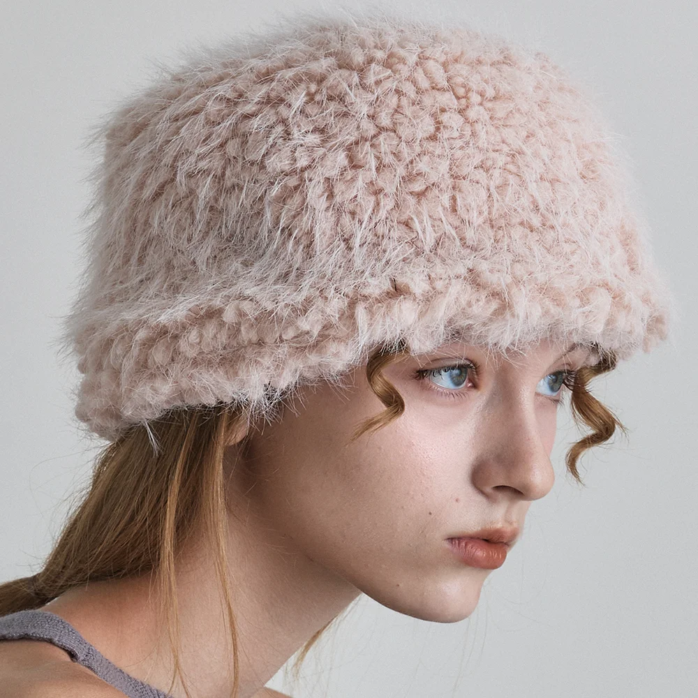 MEATEL HAT IN PINK WING