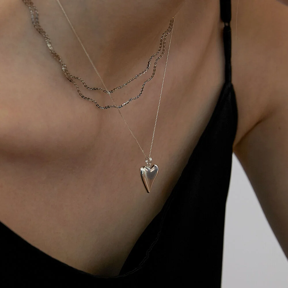 Heart pendant necklace