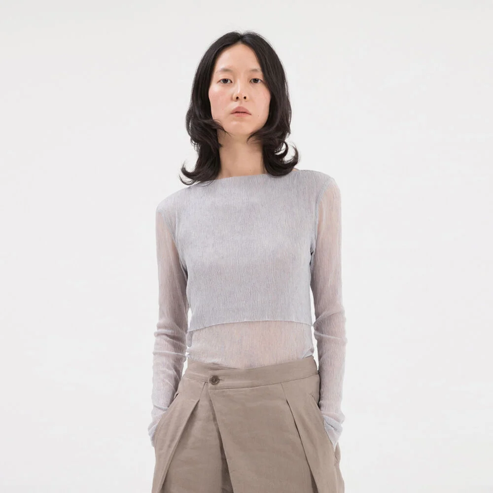 FOLDED NECK WRINKLE TOP / SLIVER GREY