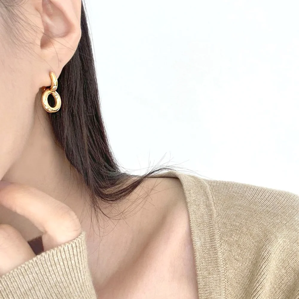 Jang Hee-ryung,Ahn Eun-jin 著用 Double Ring Bold Drop Earring