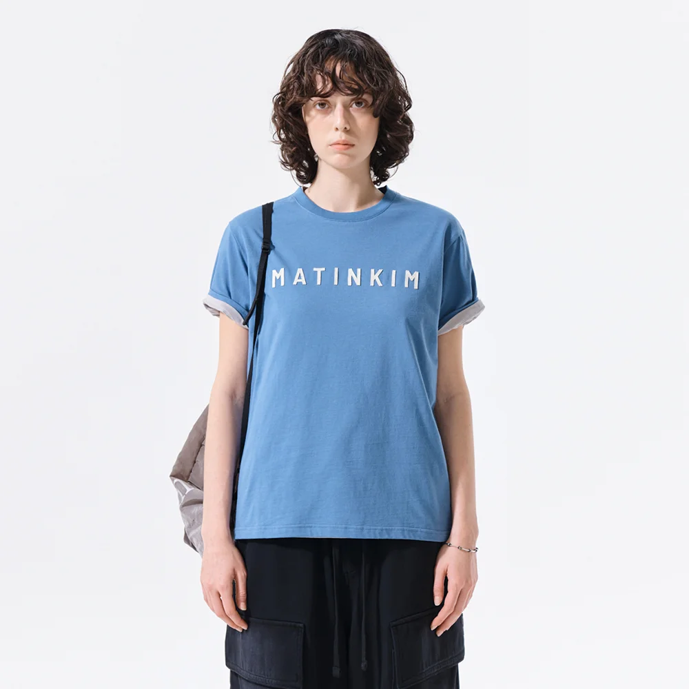 APPLIQUE FELT LOGO TOP IN BLUE