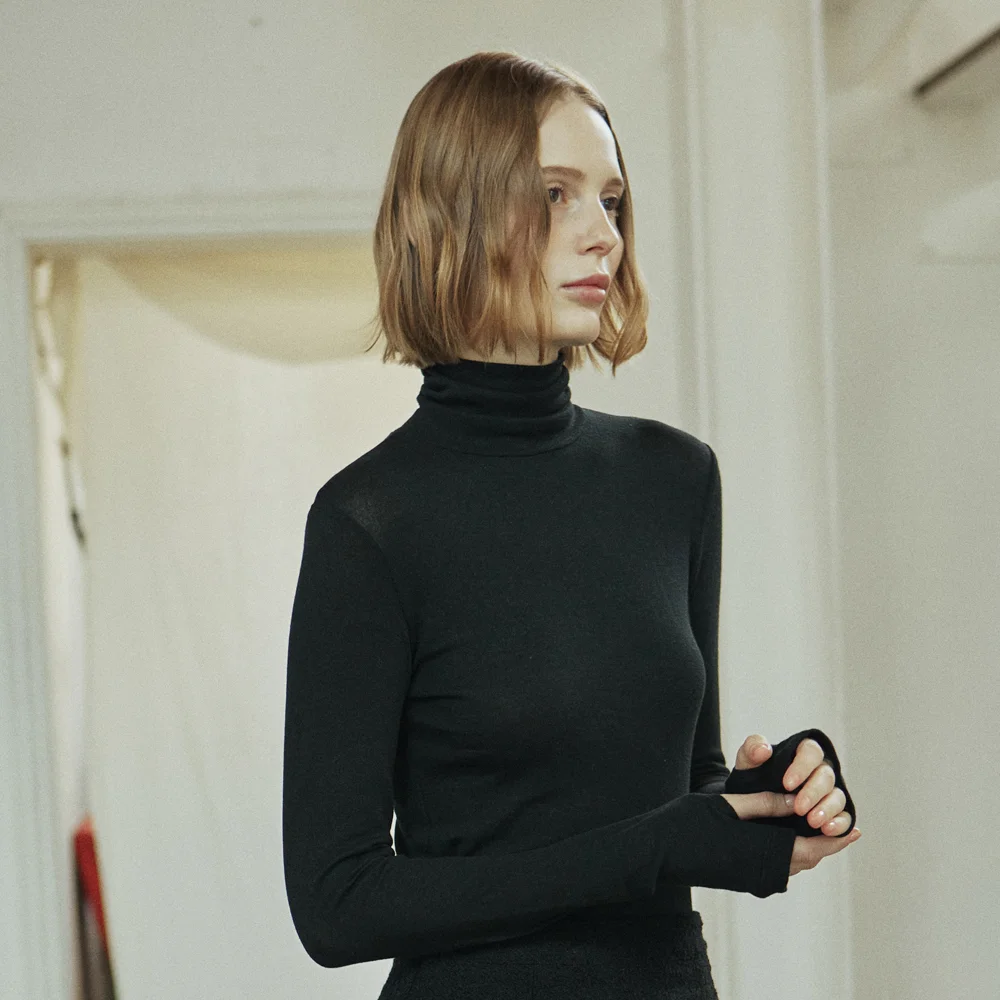 BASIC TURTLENECK T-SHIRT_BLACK