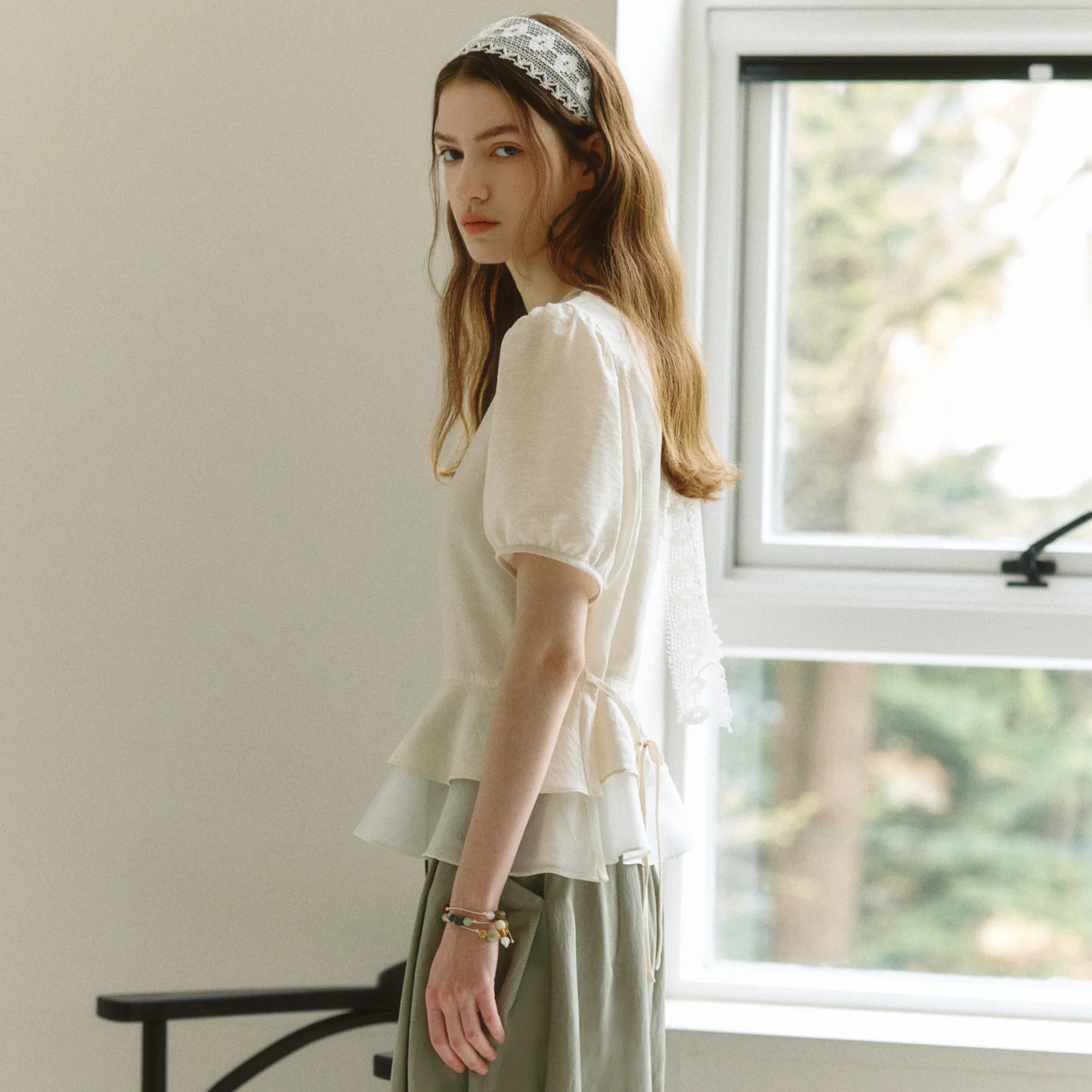 See-through layered Frilled Peplum Blouse IVORY