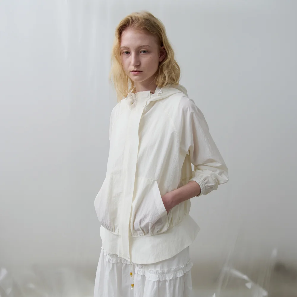 Flare Line Windbreaker (Ivory)