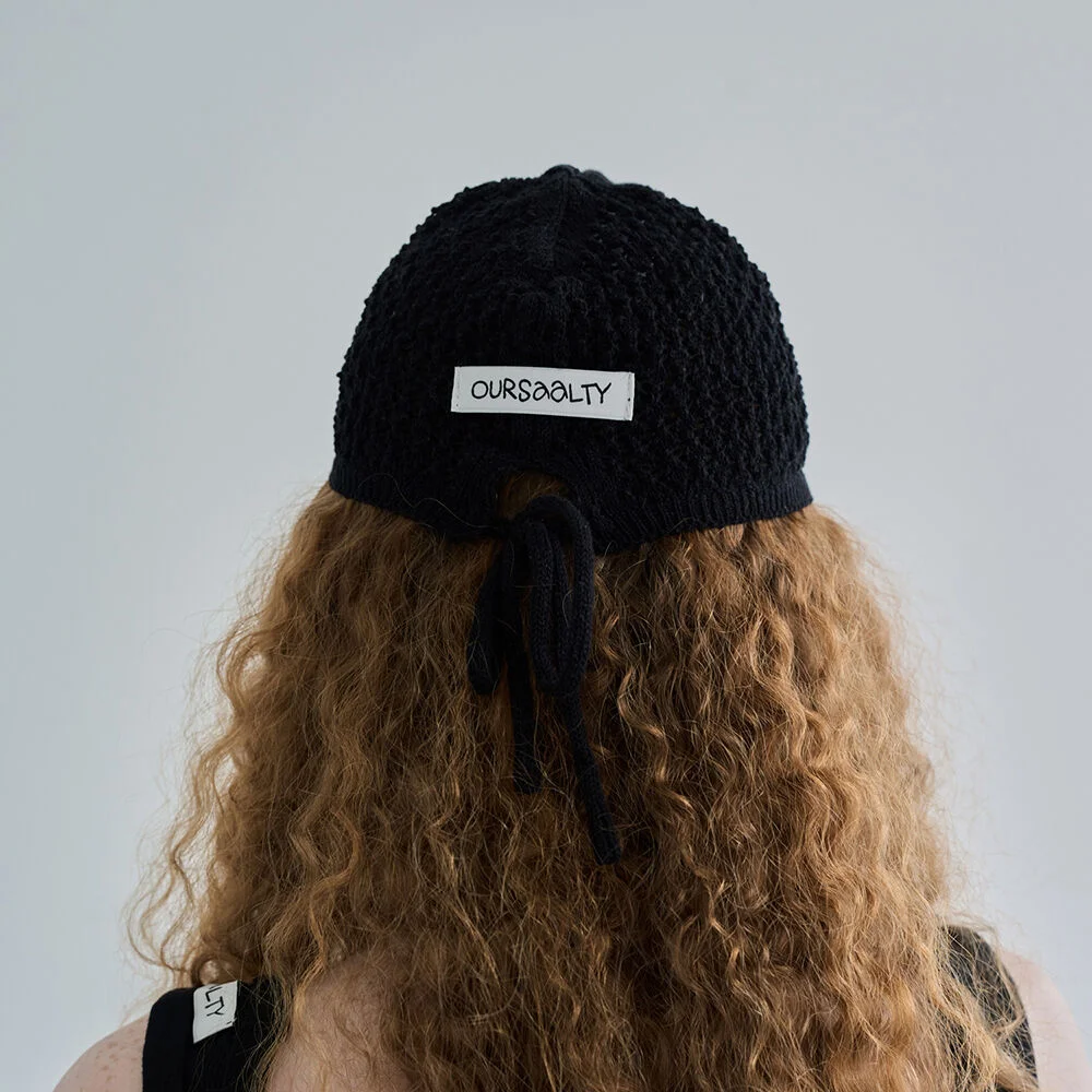 Iconic Net Beanie / Black