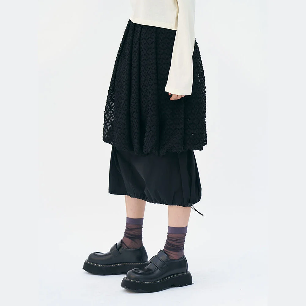 Vlolume cloqué-draped skirt (Black)