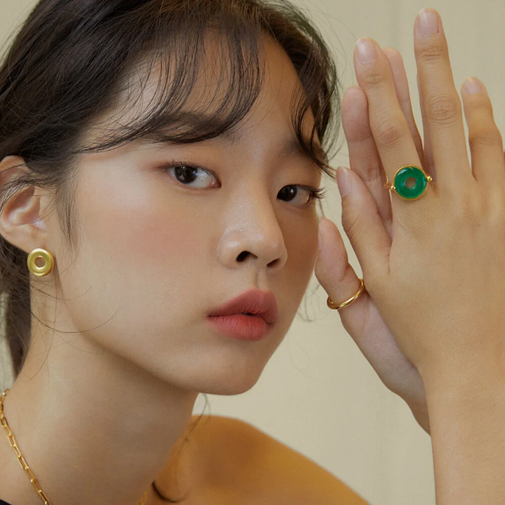 Jade donut ring (玉甜甜圈戒指)