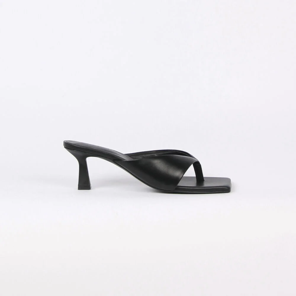 Nadia Flip-Flop Leather Heel Black