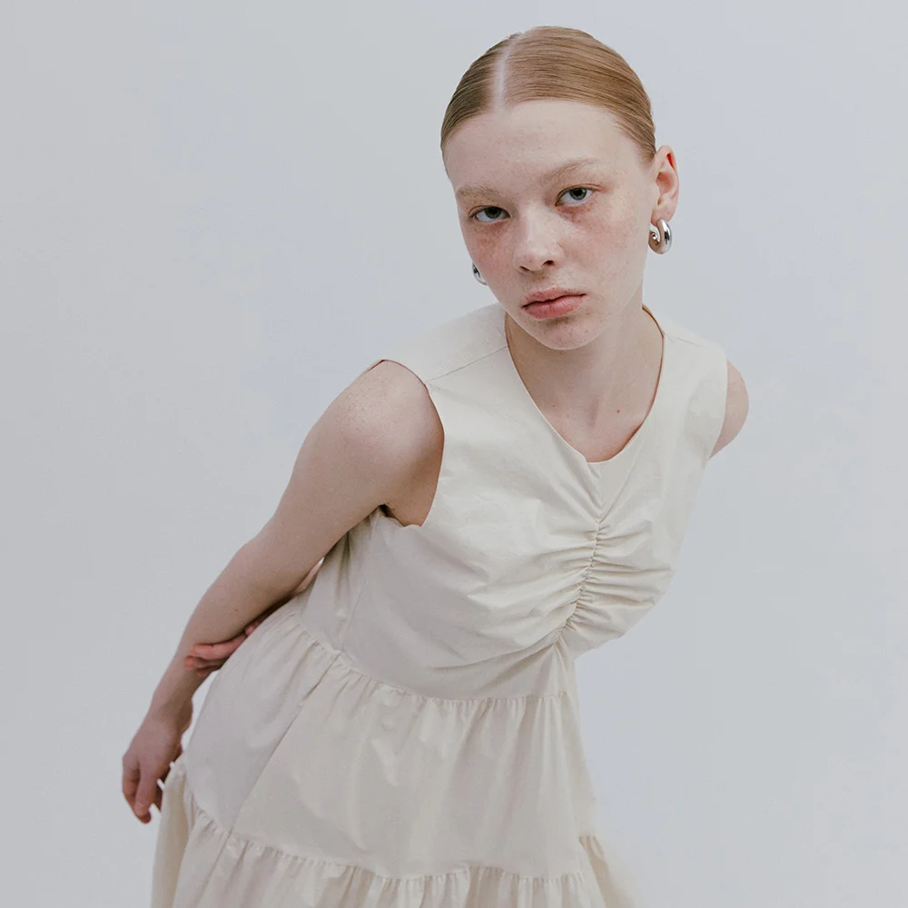 SHINING SLEEVELESS DRESS / IVORY