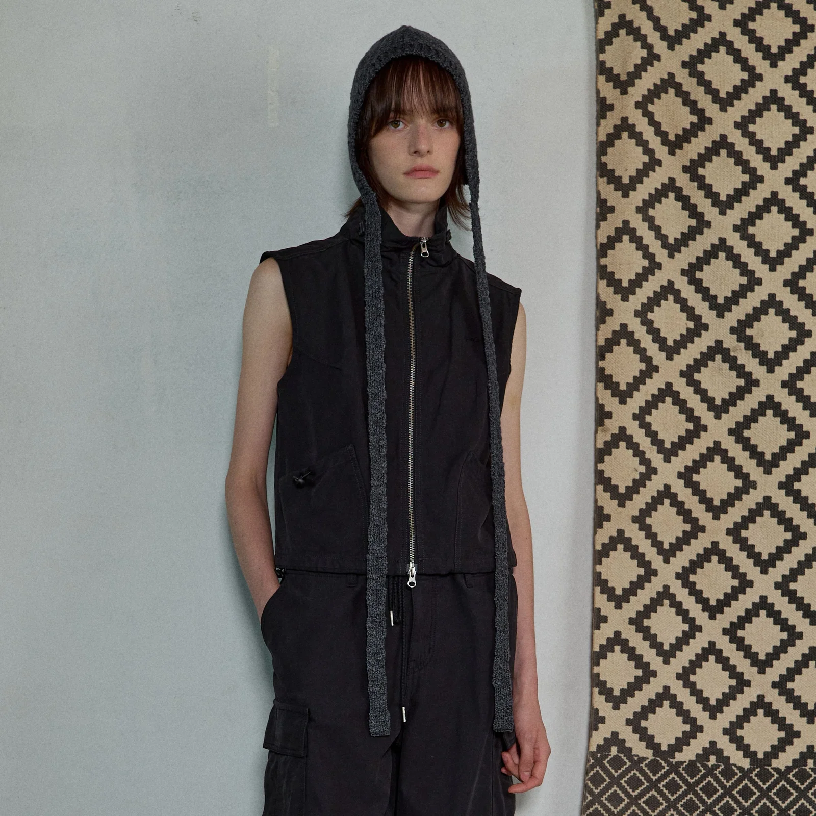 TWO WAY COTTON VEST - BLACK