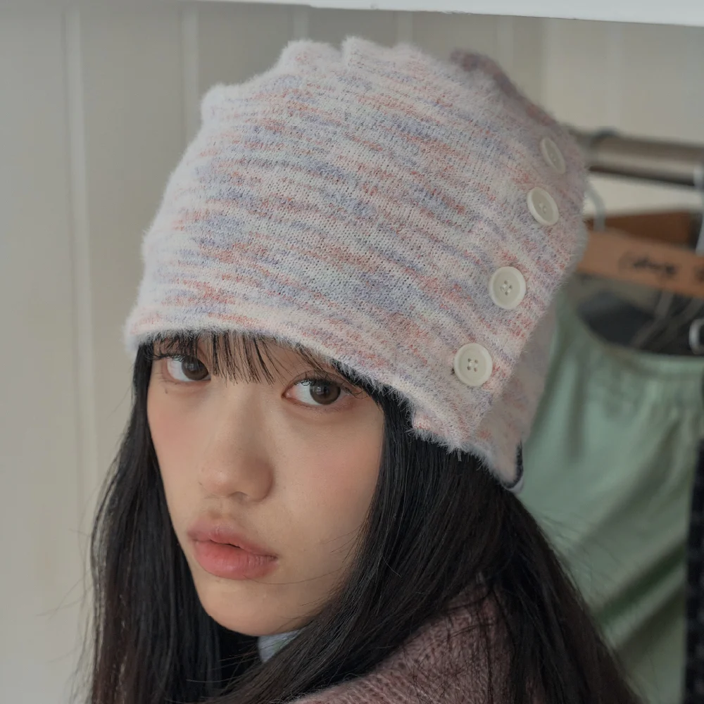 BUTTON DRAW BEANIE IN MAUVE