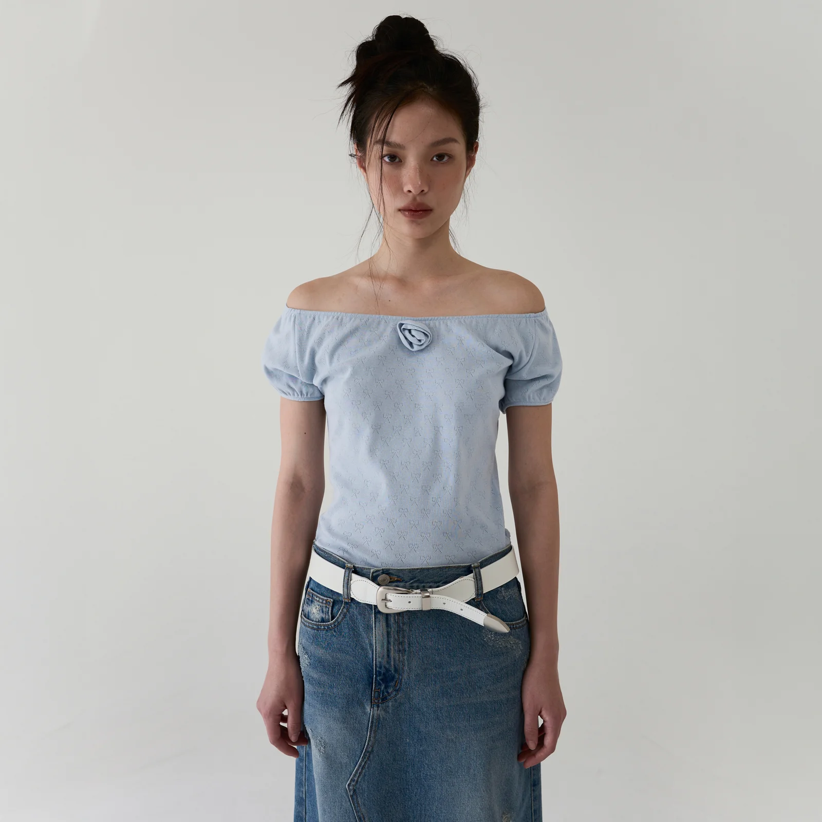 TWO-WAY ROSE SHIRRING TOP - SKY BLUE