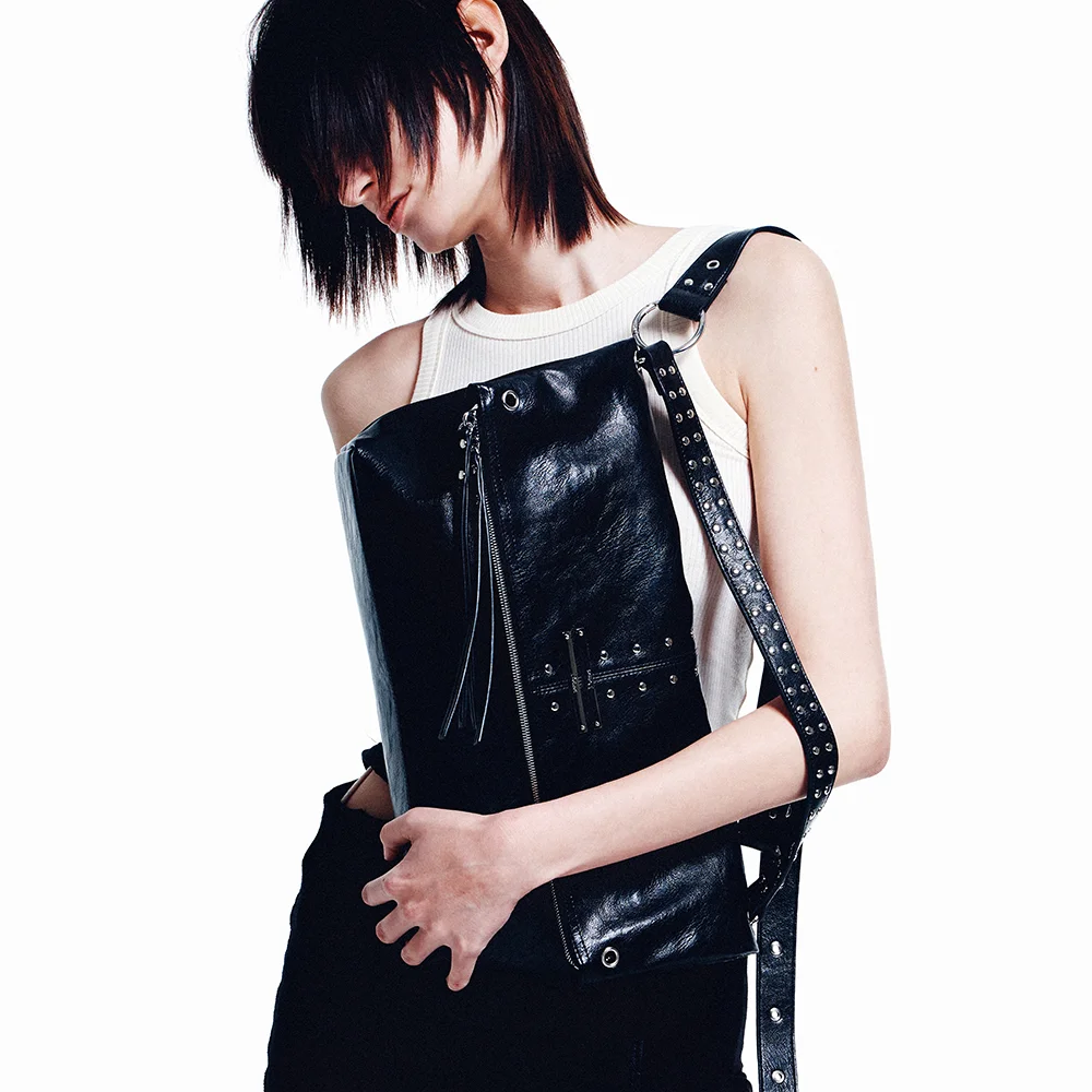 5WAY ZIPPER NOIR BAG IN BLACK