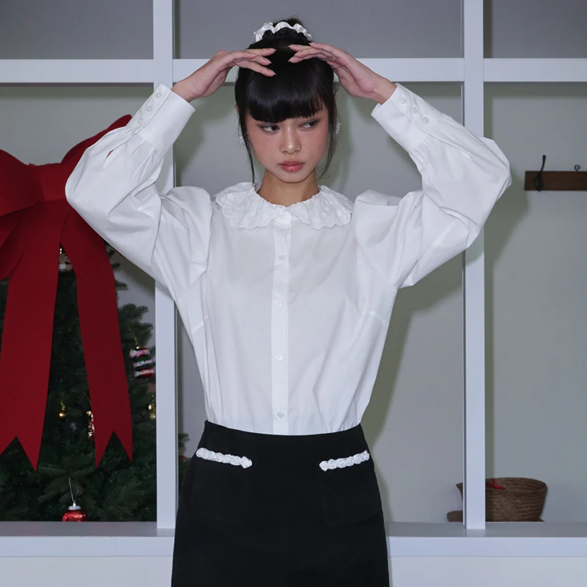 Lace Collar Puff Blouse_White