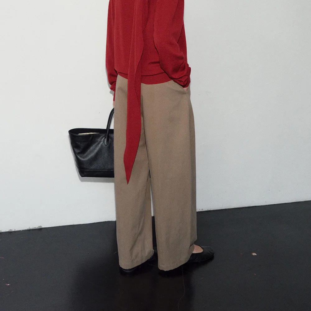 MODERN CURVED PANTS_BEIGE
