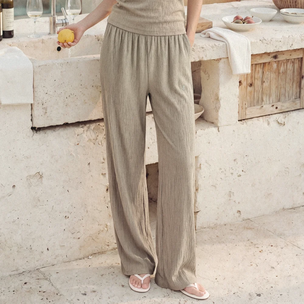 GRACENE PLEATS BOOTSCUT PANTS (TAUPE)