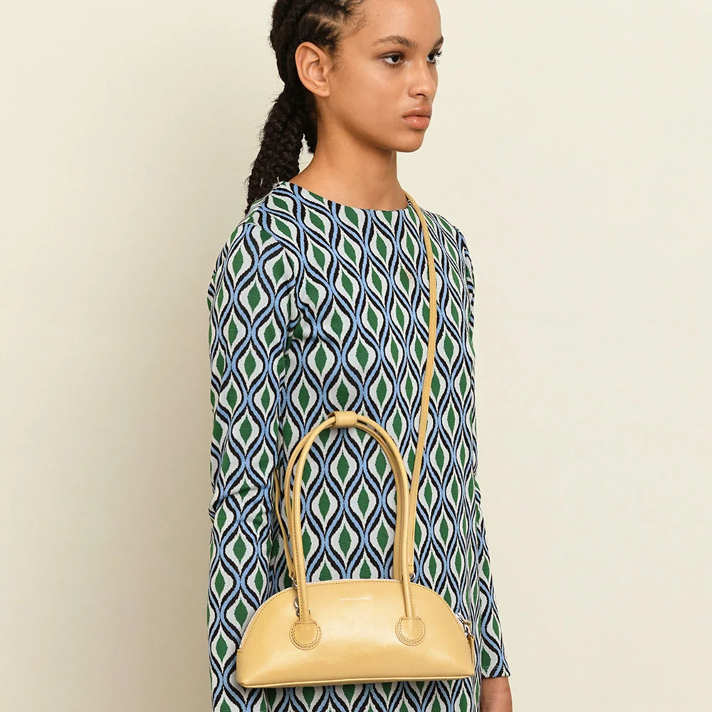 BESSETTE SHOULDER+STRAP (sand crinkle)