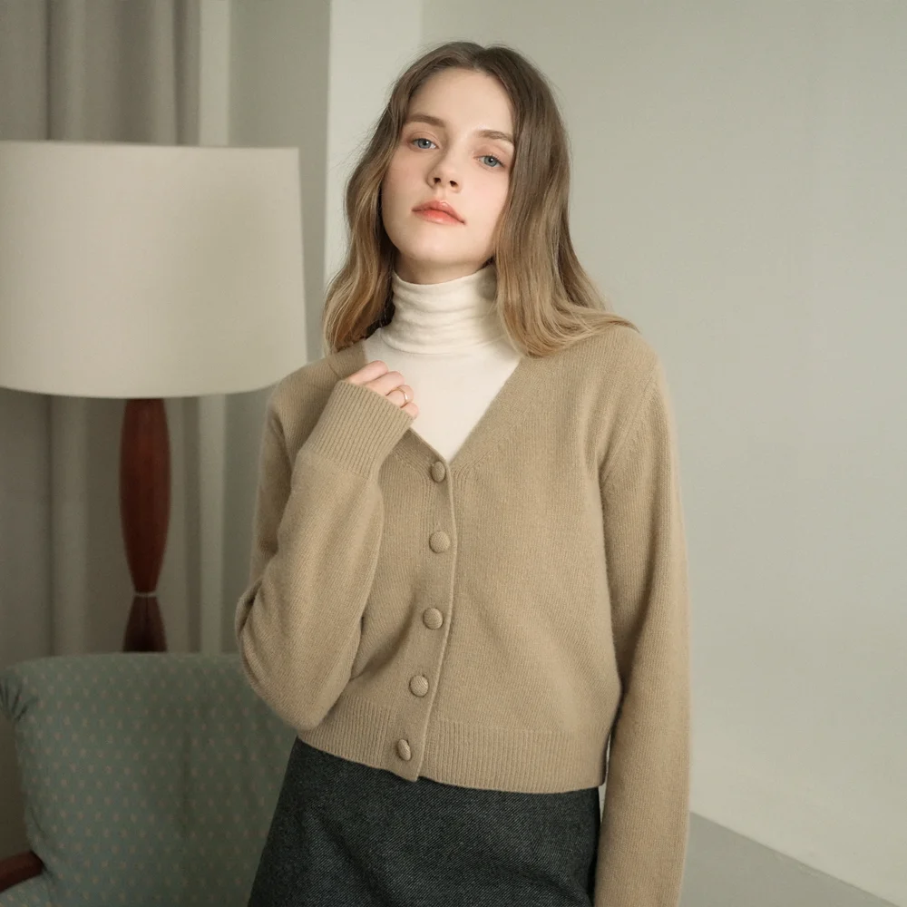 Merino Wool 100% V-neck Basic Knit Cardigan (Beige)