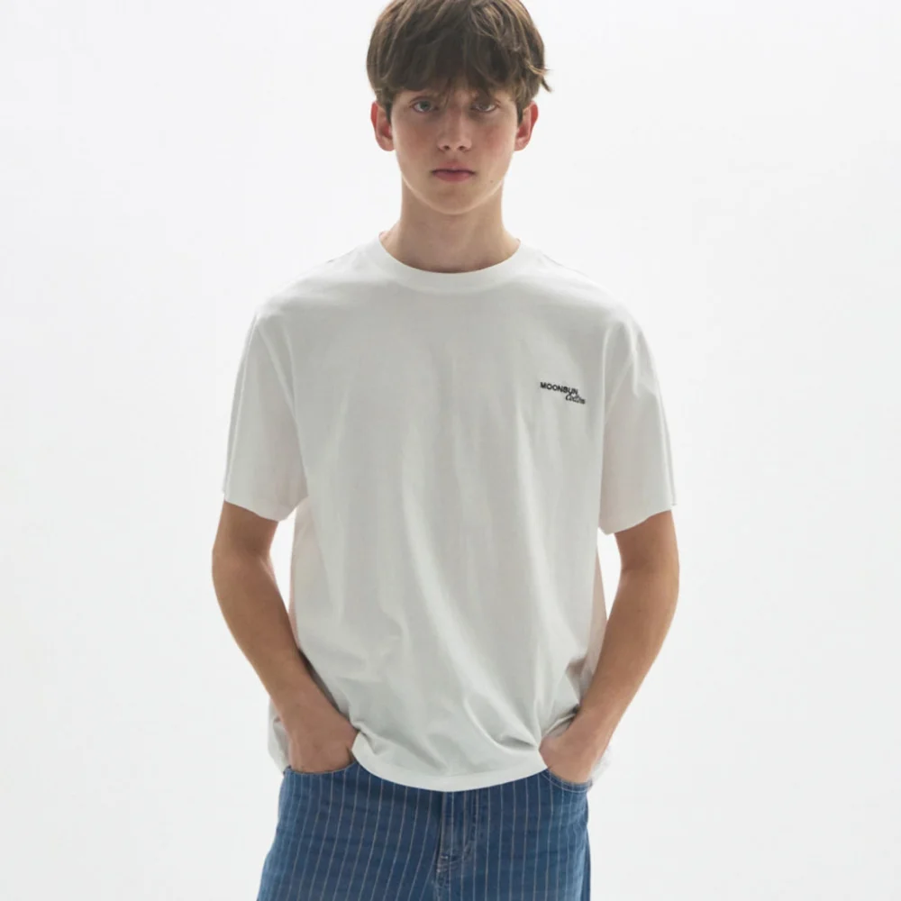 M.C UNISEX, Logo Basic T-Shirt / WHITE