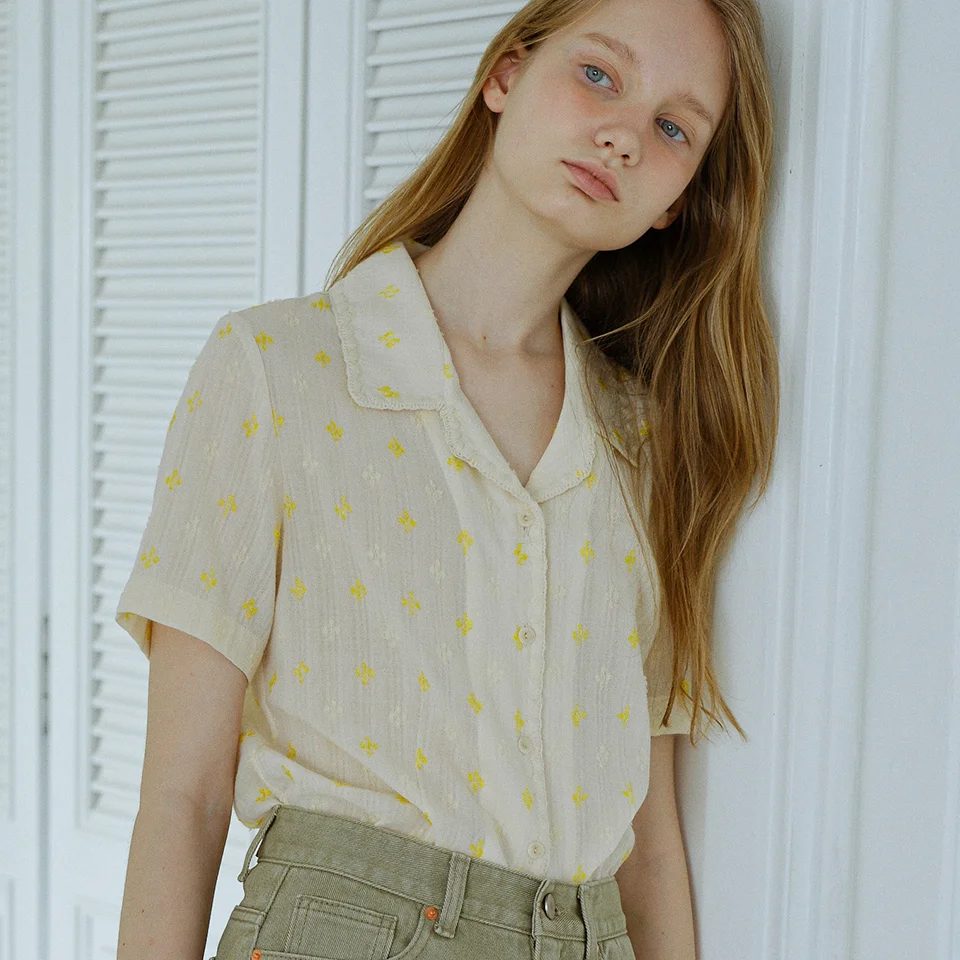 cotton embroidery shirt blouse (ecru)