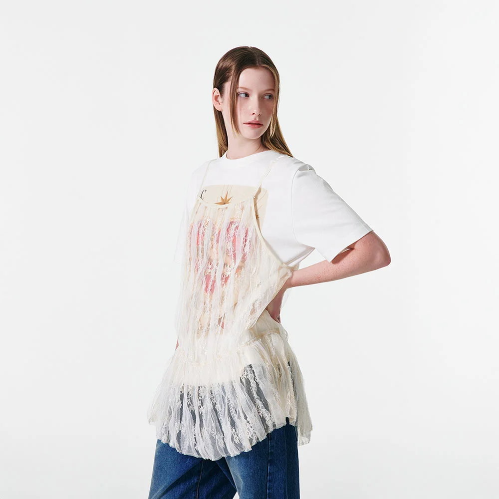 LACE SLEEVELESS BLOUSE