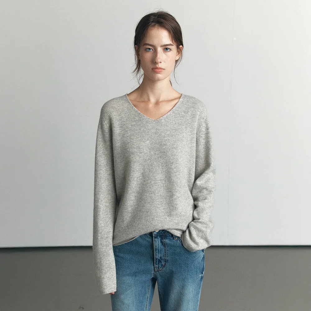 Wholegarment V-neck wool knit _Light gray