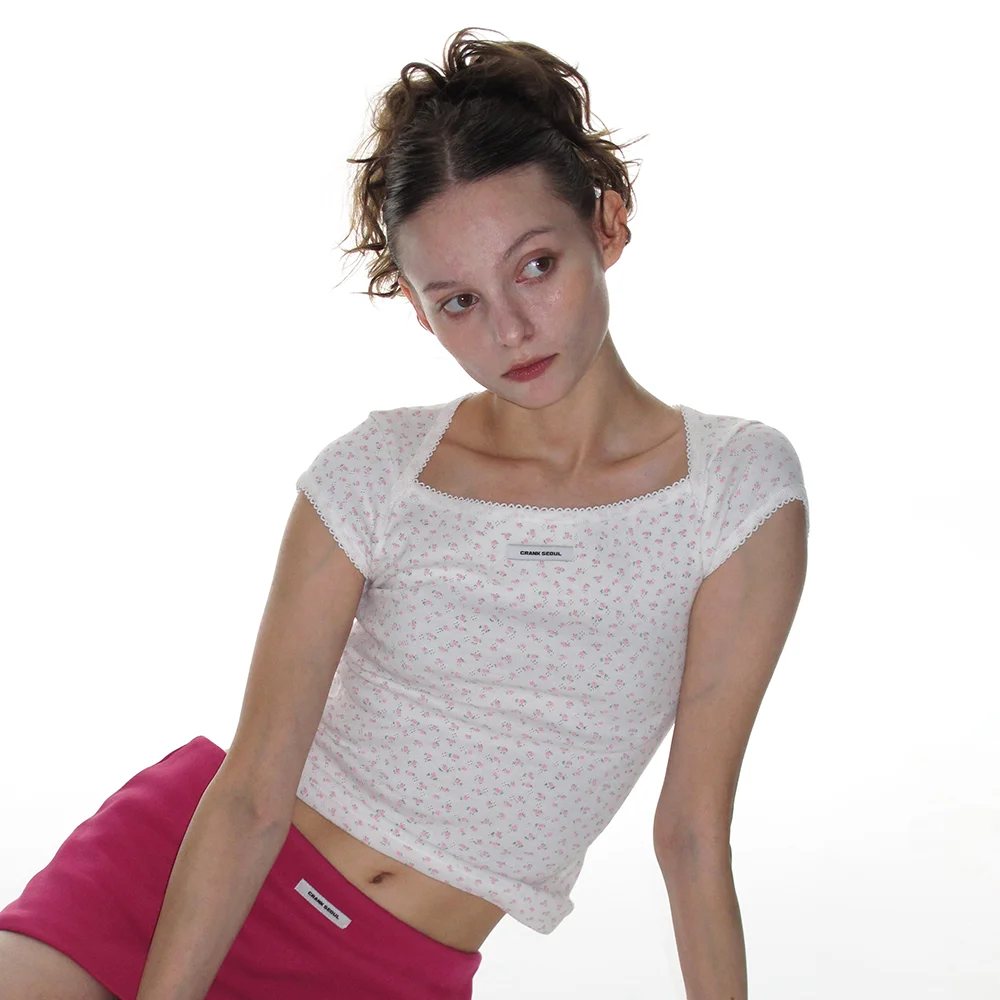SCALLOPED FLORAL EYELET TOP_WHITE