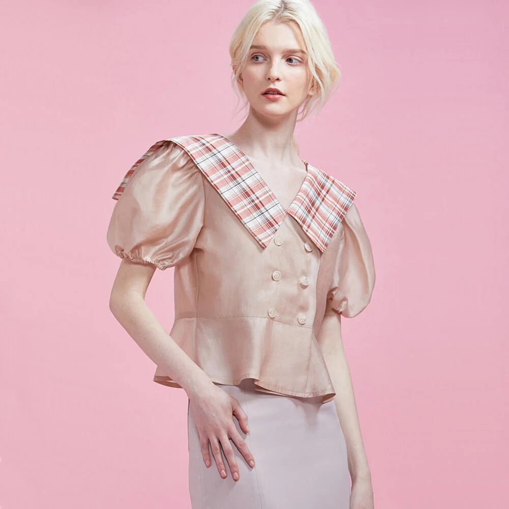 Plaid puff sleeve blouse