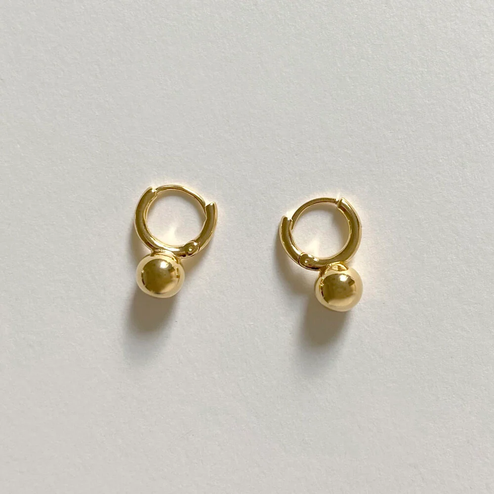 Ahn Eun-jin,Jang Hee-ryung,Jo Yi-hyun 著用 Bold Ball Ring Earring