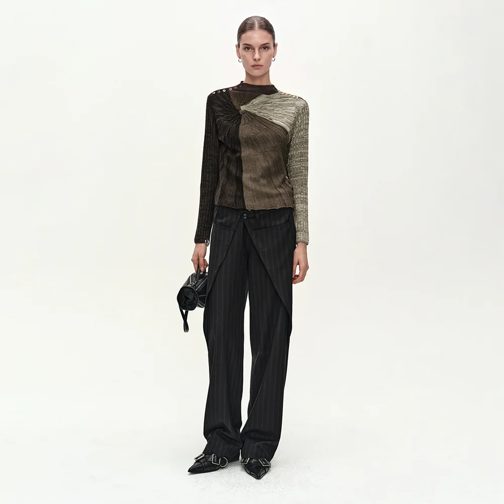 ASYMMETRIC TWIST BUTTON TOP (MULTI)