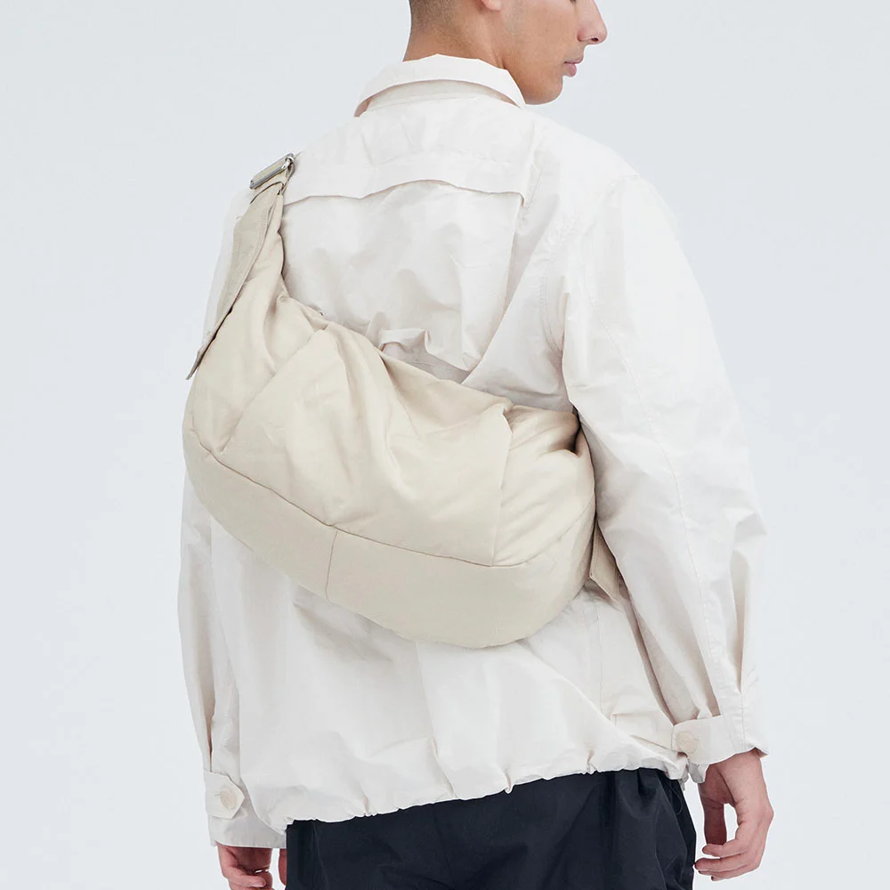 (U) LEAF BAG (PALE BANANA)