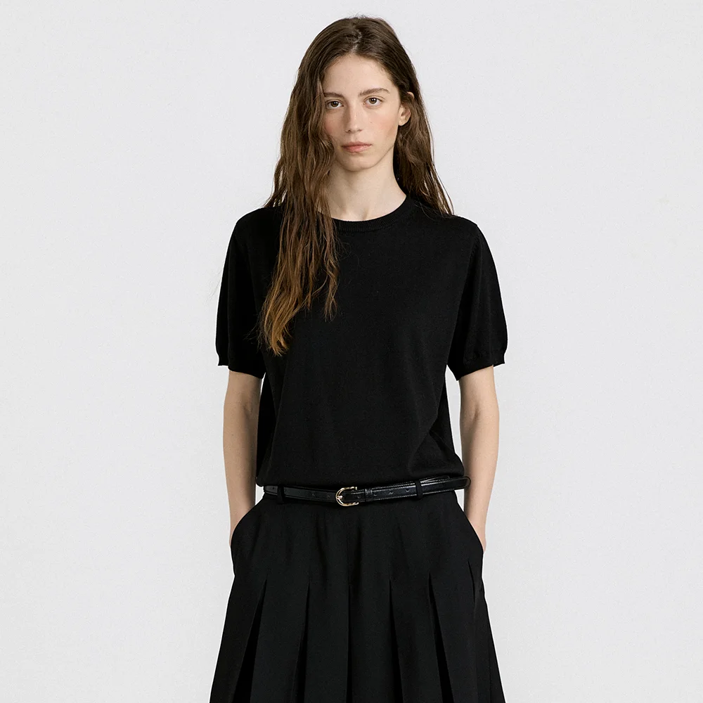 Round Short Sleeve Knit (Black)