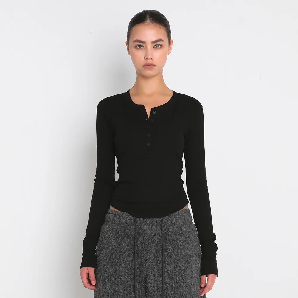 HENLEY NECK BUTTON BASIC T-SHIRT_BLACK