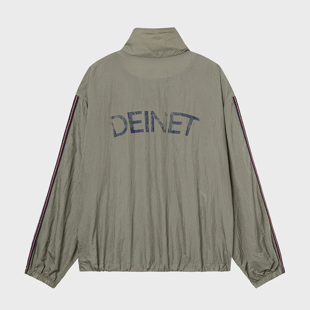 DEINET BACK LOGO TRACK JACKET IN KHAKI