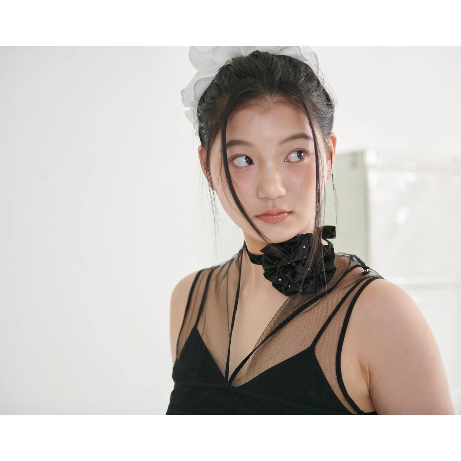 Lea corsage choker 胸花 頸鏈領