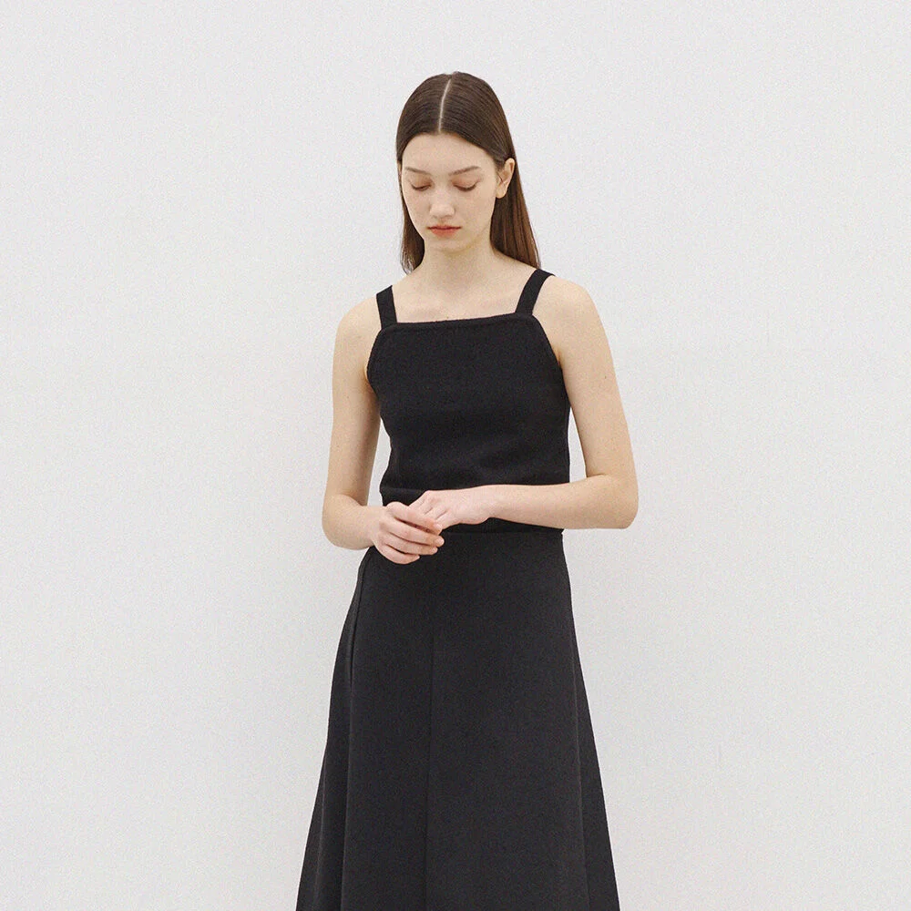 Nuee Sleeveless Knit (Black)